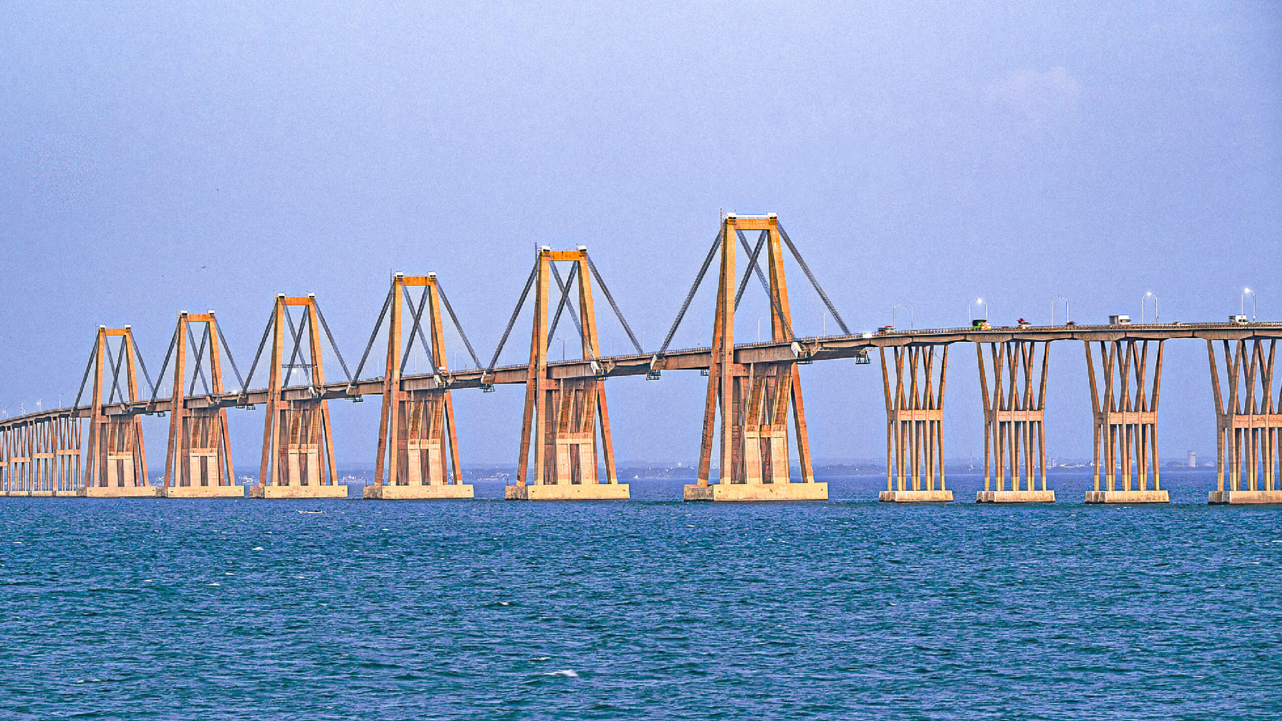 Puente Rafael Urdaneta sobre el Lago de Maracaibo